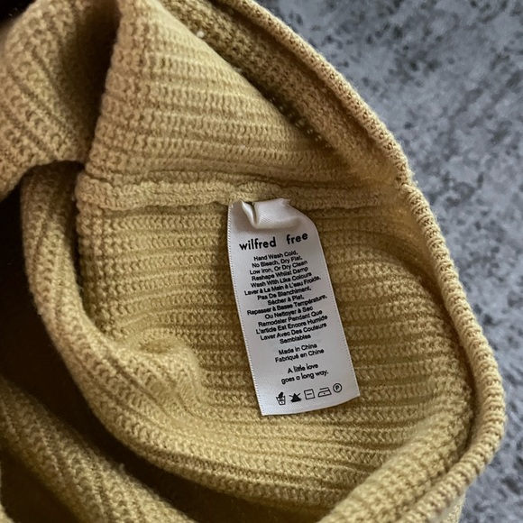 Aritzia Wilfred Free Lolan 100% Merino Wool Cairo Gold Cozy Casual Sweater XXS - Picture 11 of 14